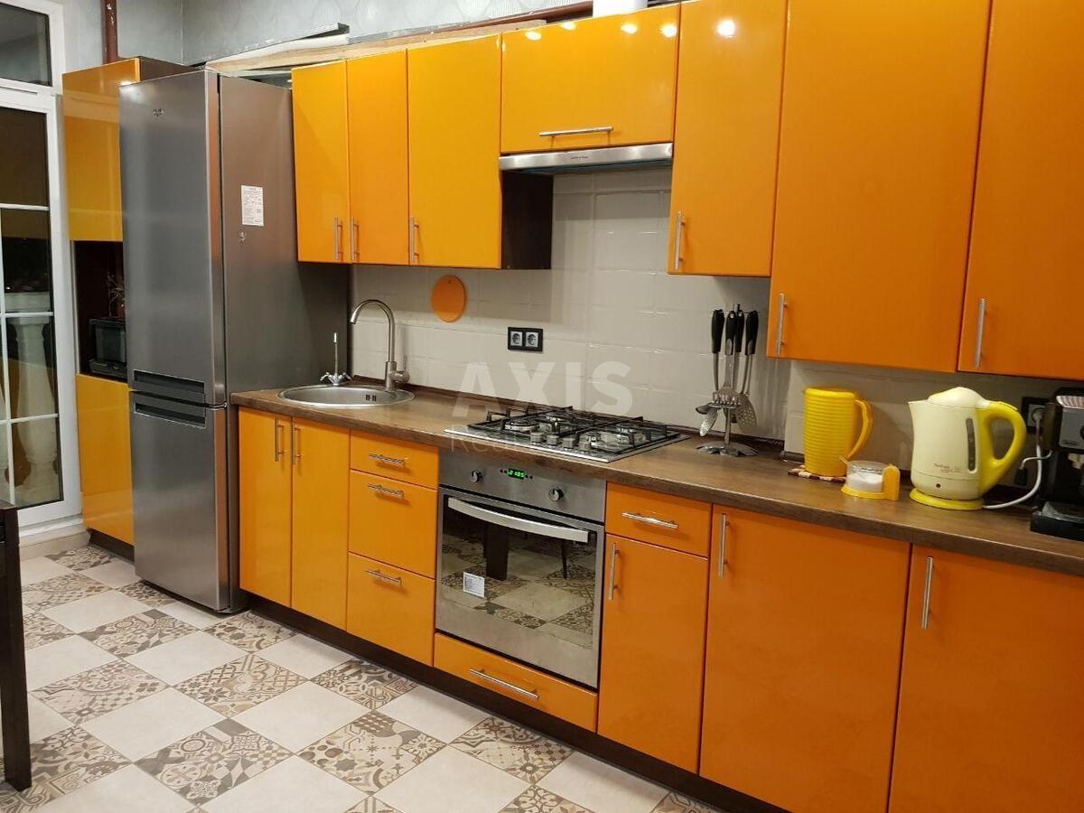 2k apartment vul. Ljatoshyns'kogo 8