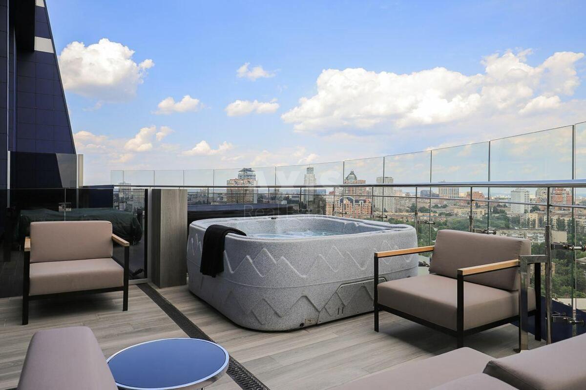 3k apartment vul. Dragomyrova Myhajla 10