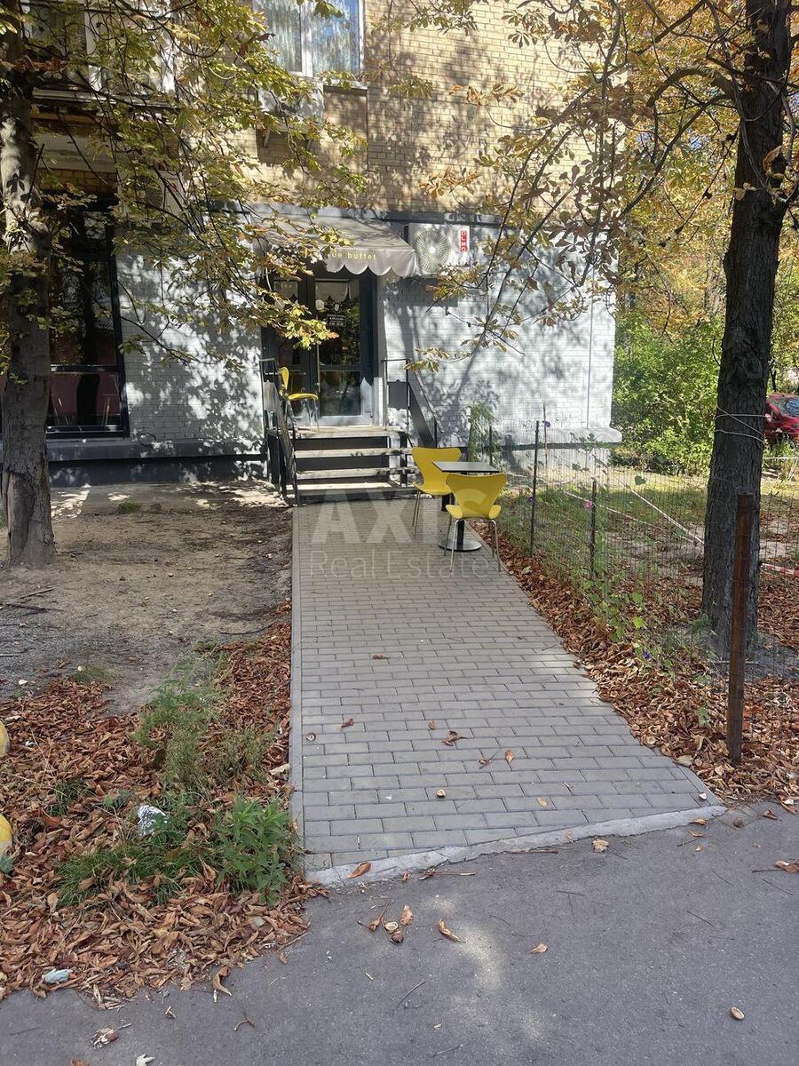 Об'єкт торгівлі бул. Чоколівський 32, 36м260290