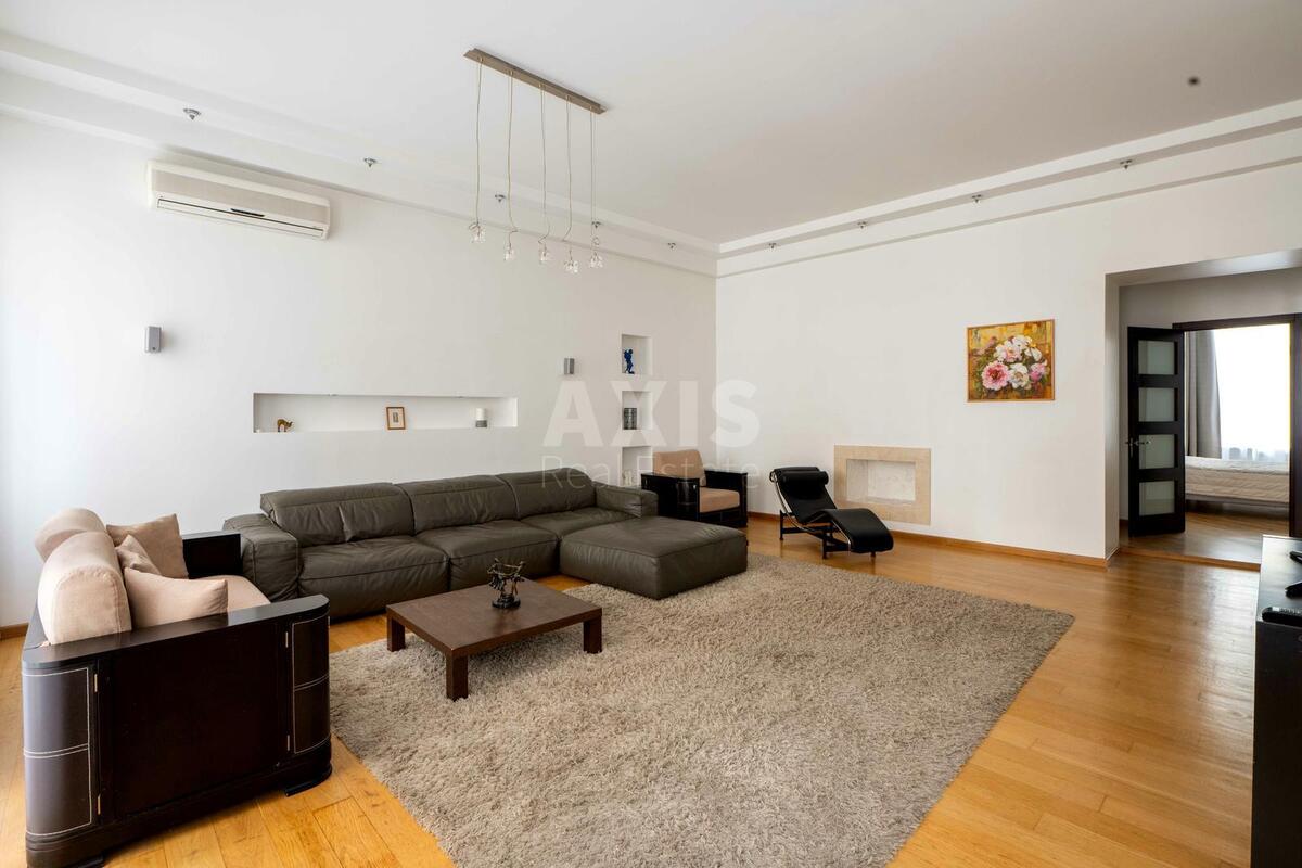 4k apartment vul. Kruglouniversytets'ka 6637440