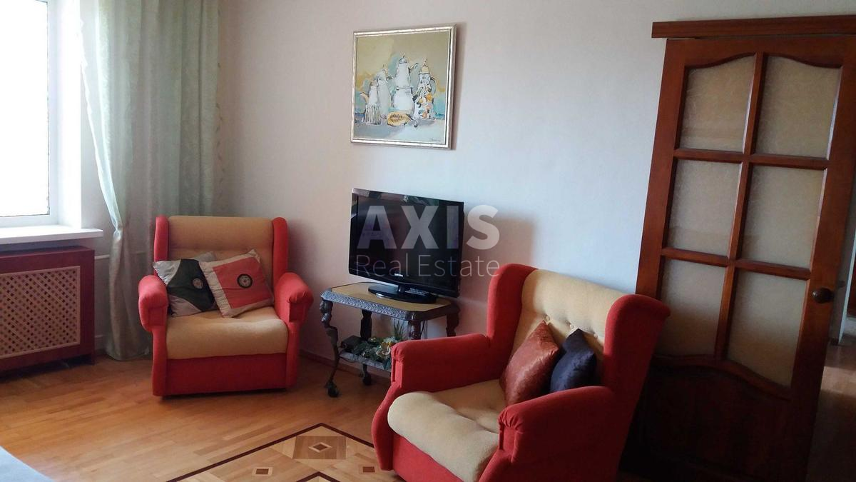 2k apartment vul. Pryozerna 122