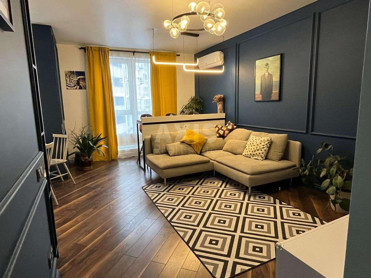 3k apartment vul. Revuc'kogo 404