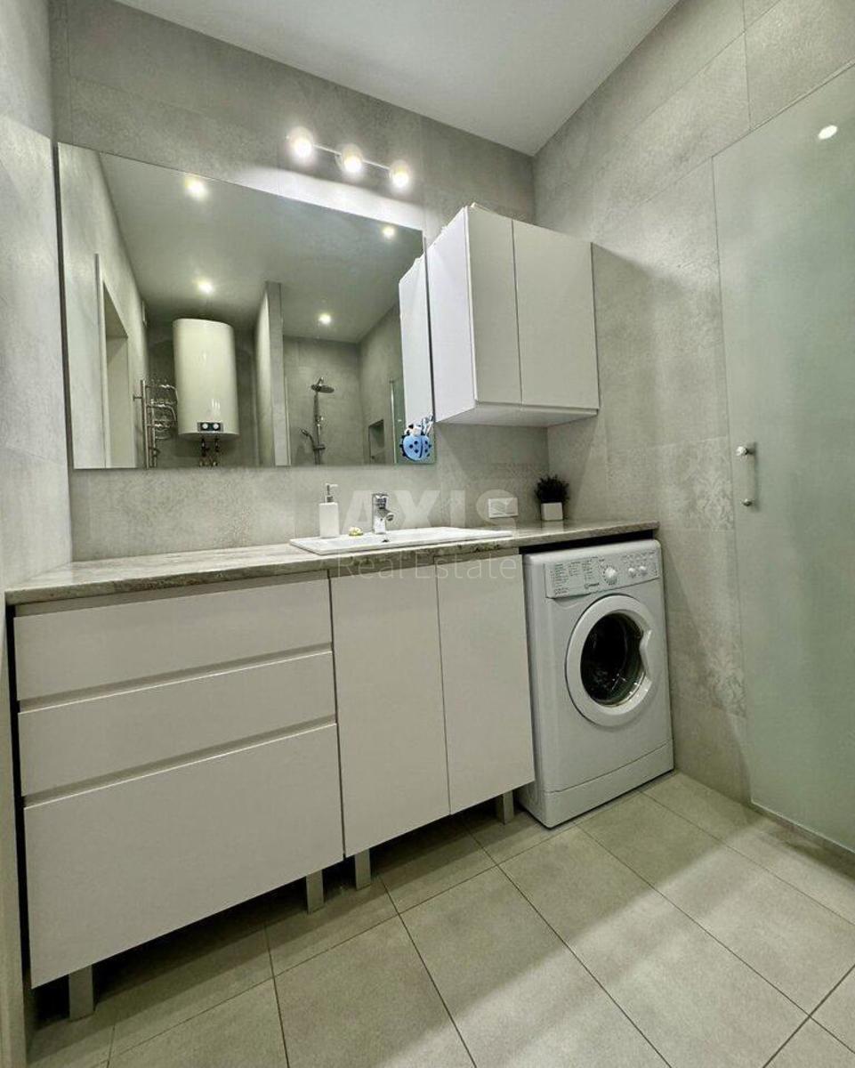 2k apartment vul. Revuc'kogo 405