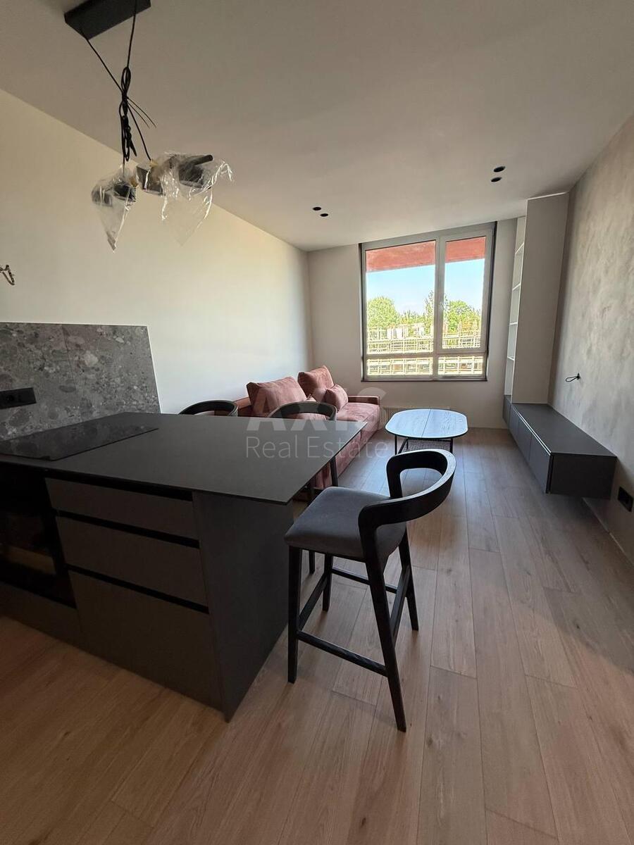 1k apartment vul. Saljutna 2Б1