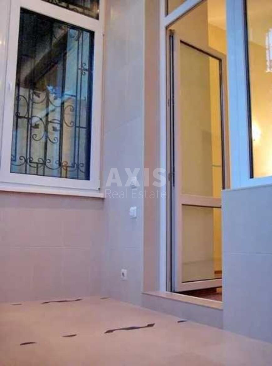 Office vul. Velyka Vasyl'kivs'ka 82, 90m25