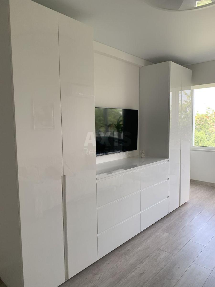 2k apartment vul. Bereznjakivs'ka 200
