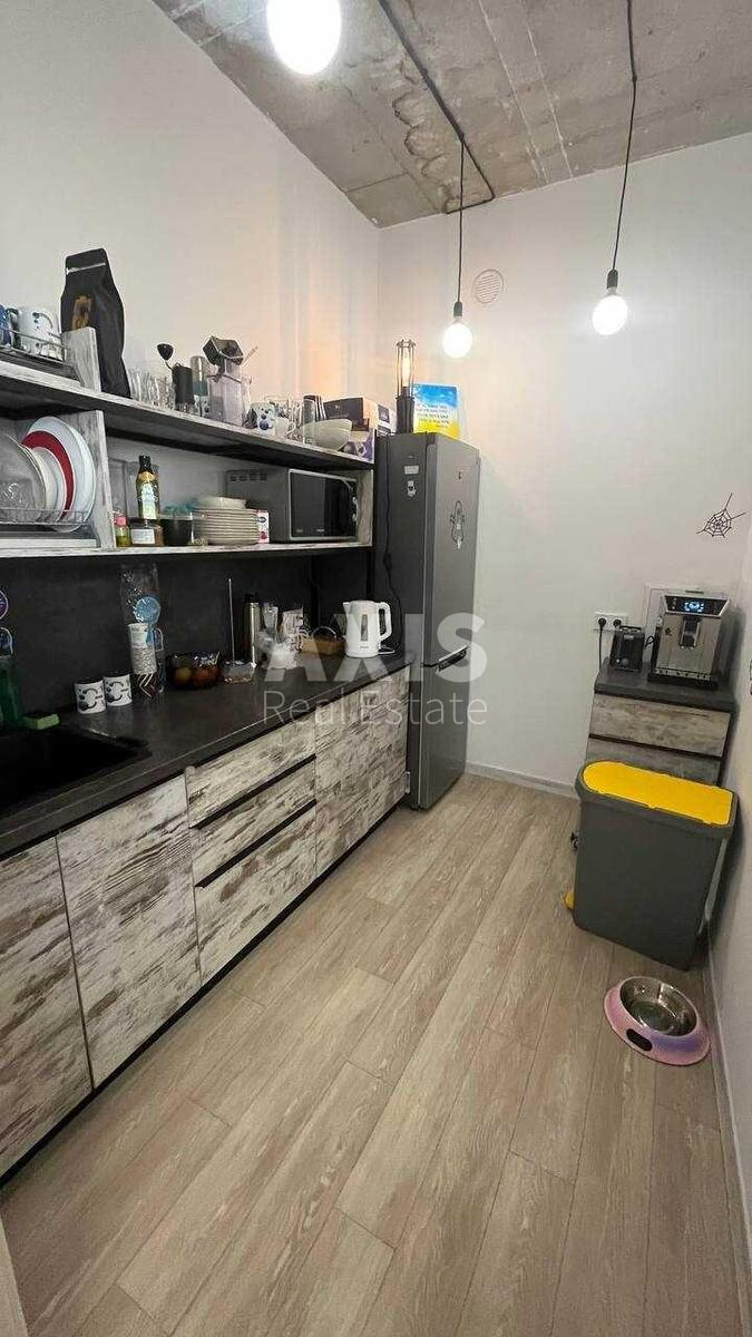 Office vul. Vozdvyzhens'ka 45, 312m23