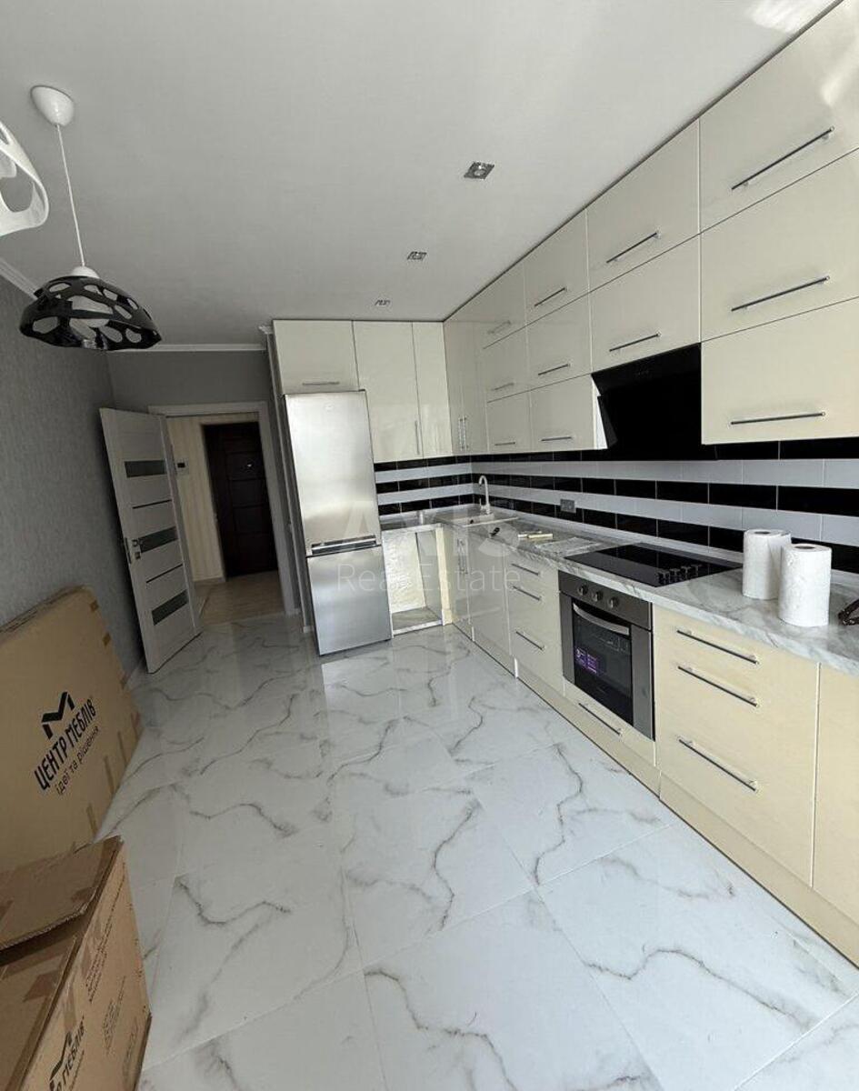 2k apartment vul. Zarichna 1В
