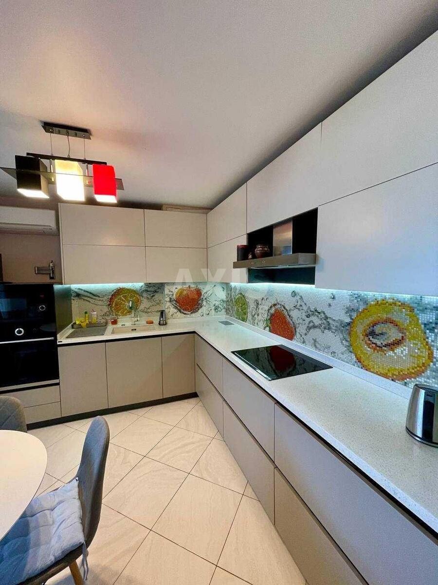 3k apartment vul. Urlivs'ka 38А600240