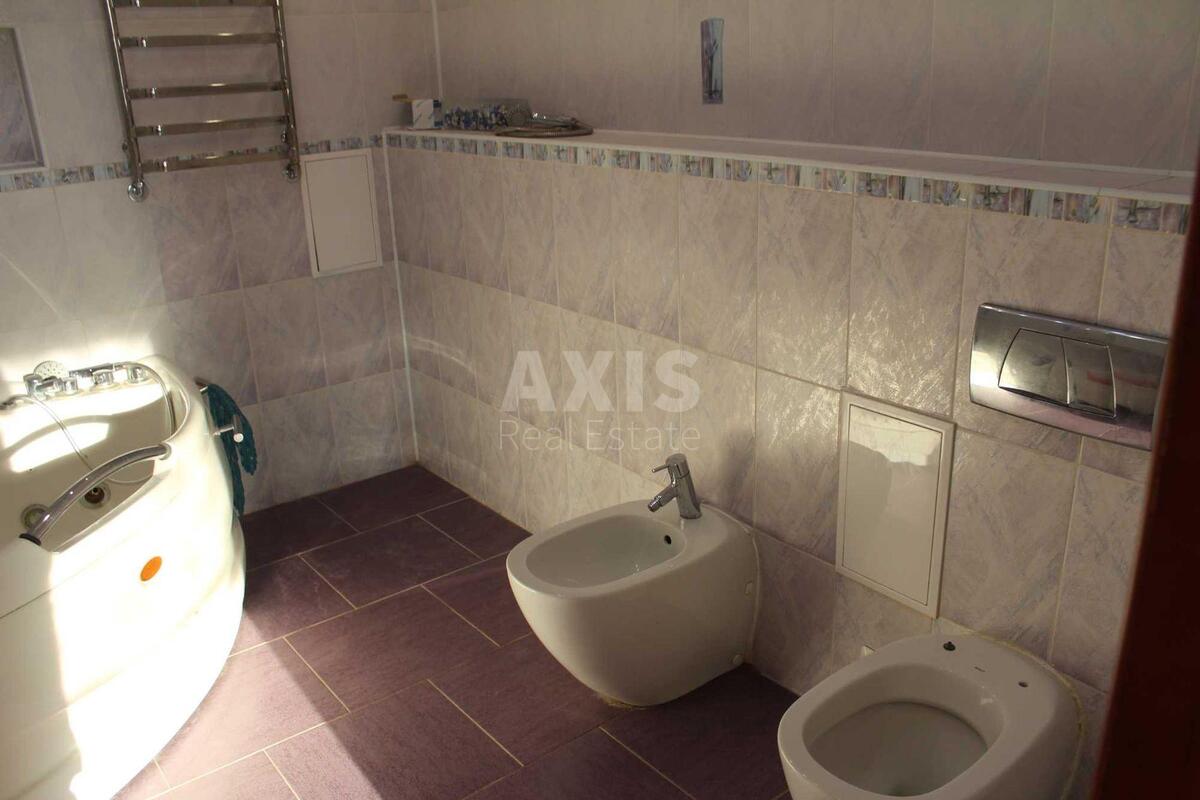 4к квартира ул. Ахматовой Анны 1310