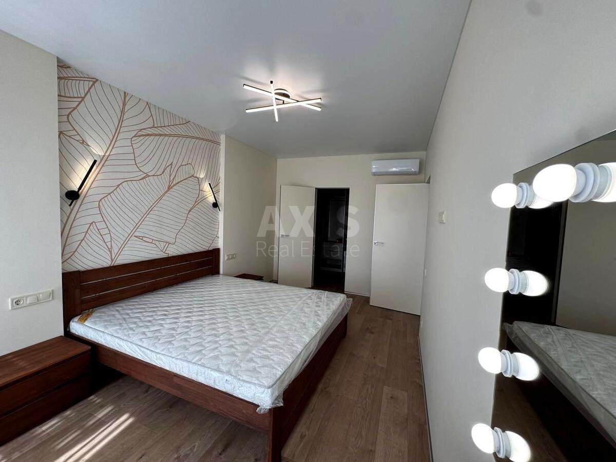 3k apartment vul. Ryl's'kogo Maksyma 3615244