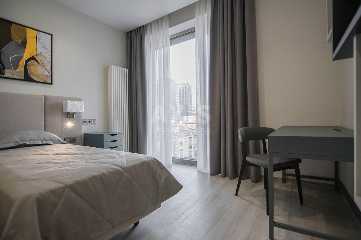 3k apartment vul. Antonovycha 118/193