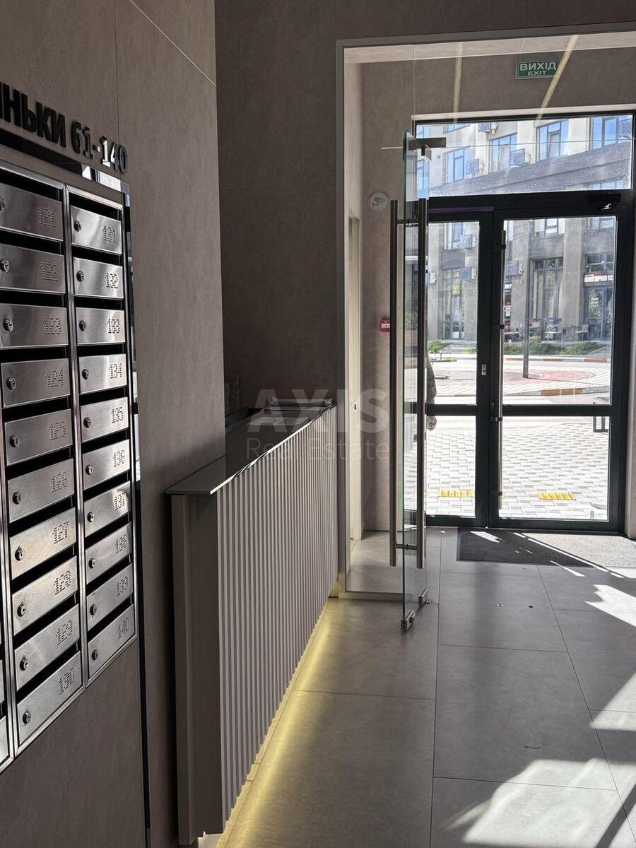 2k apartment pr-t Komarova Kosmonavta 9Б611018