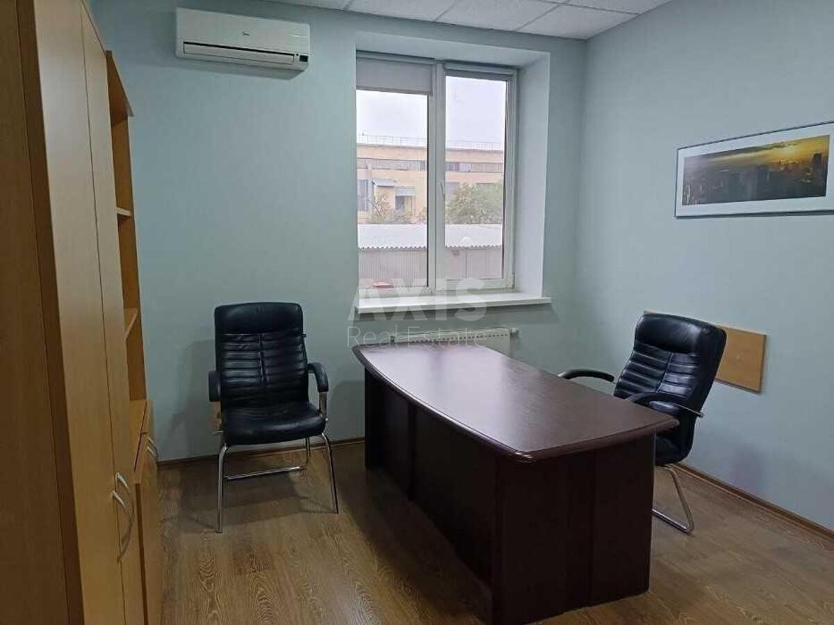 Office vul. Jevgena Konoval'cja 32Г, 177m26232614