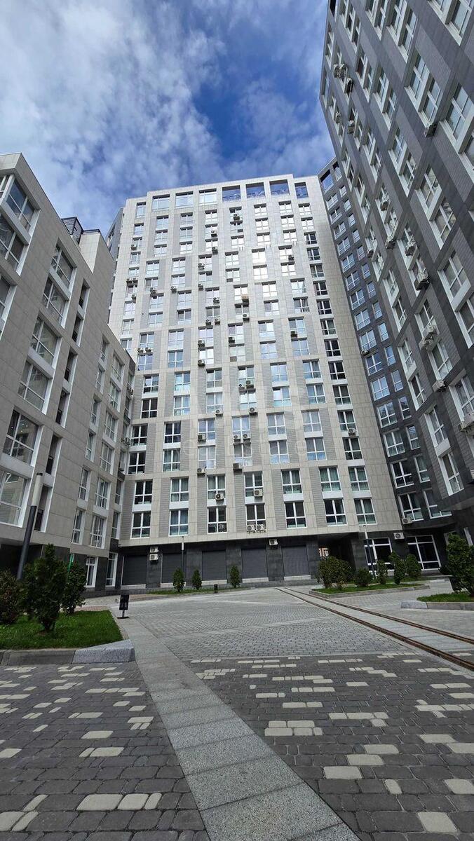 2k apartment vul. Barbjusa Anri 37/1
