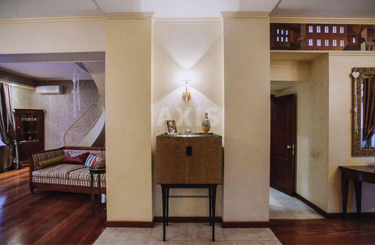 5k apartment vul. Dragomyrova Myhajla 10/102