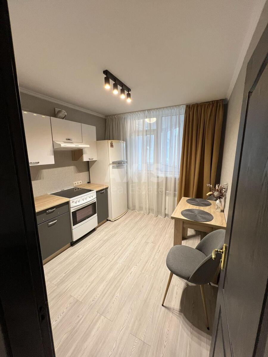1k apartment vul. Dragomanova 10