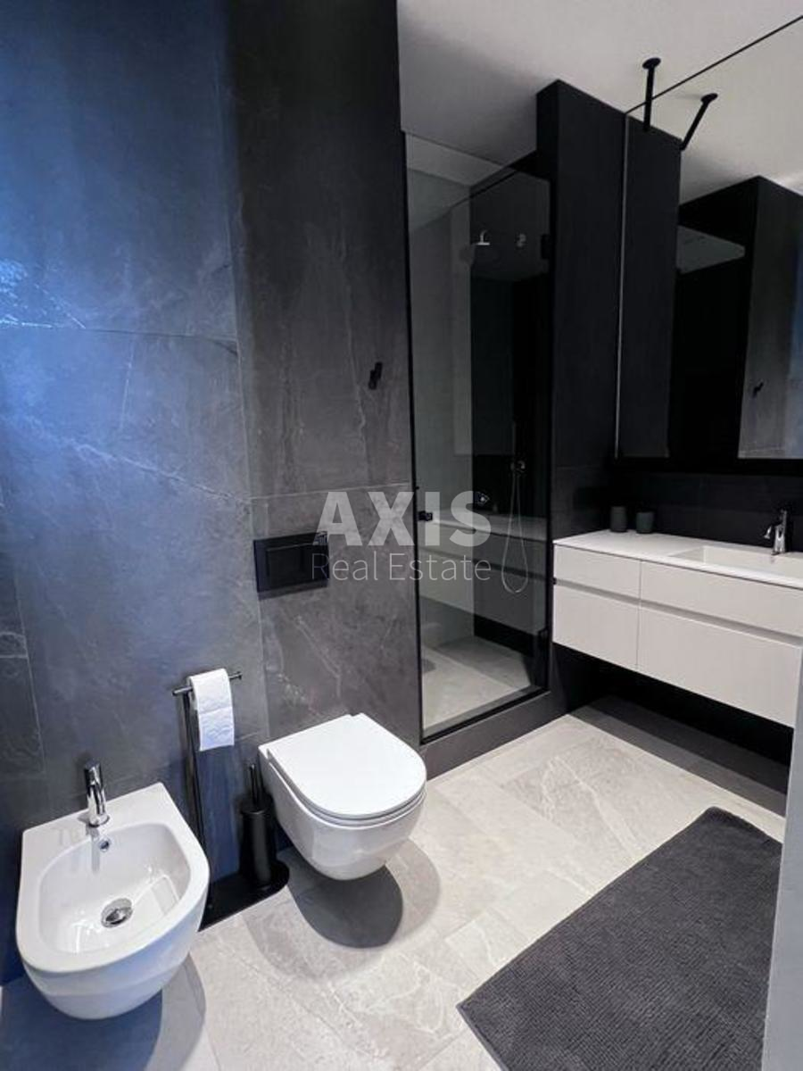 3k apartment vul. Dragomyrova Myhajla 104