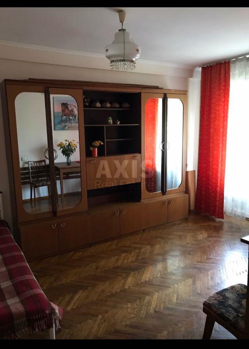 1k apartment bul. Verhovnoi' Rady 180