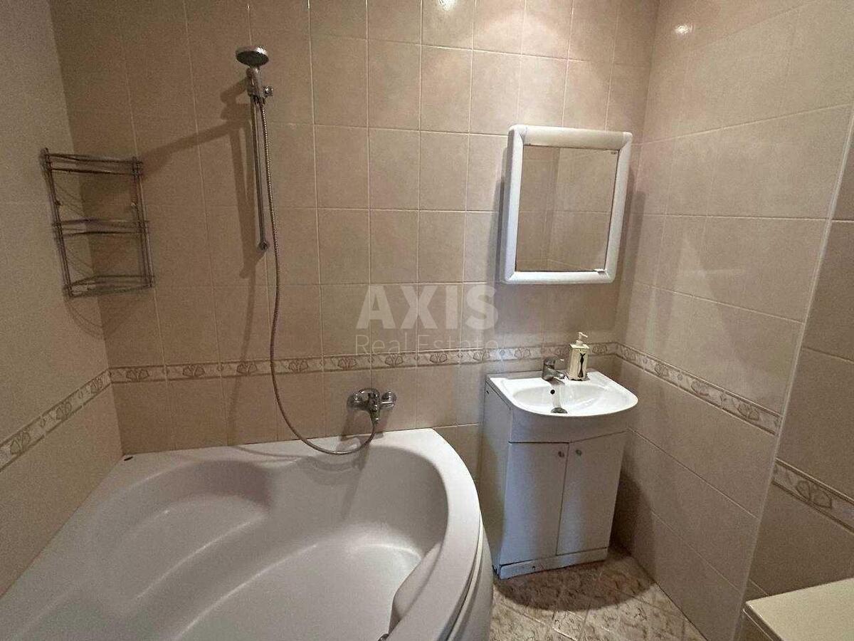 2к квартира ул. Уинстона Черчилля 18Б6222611