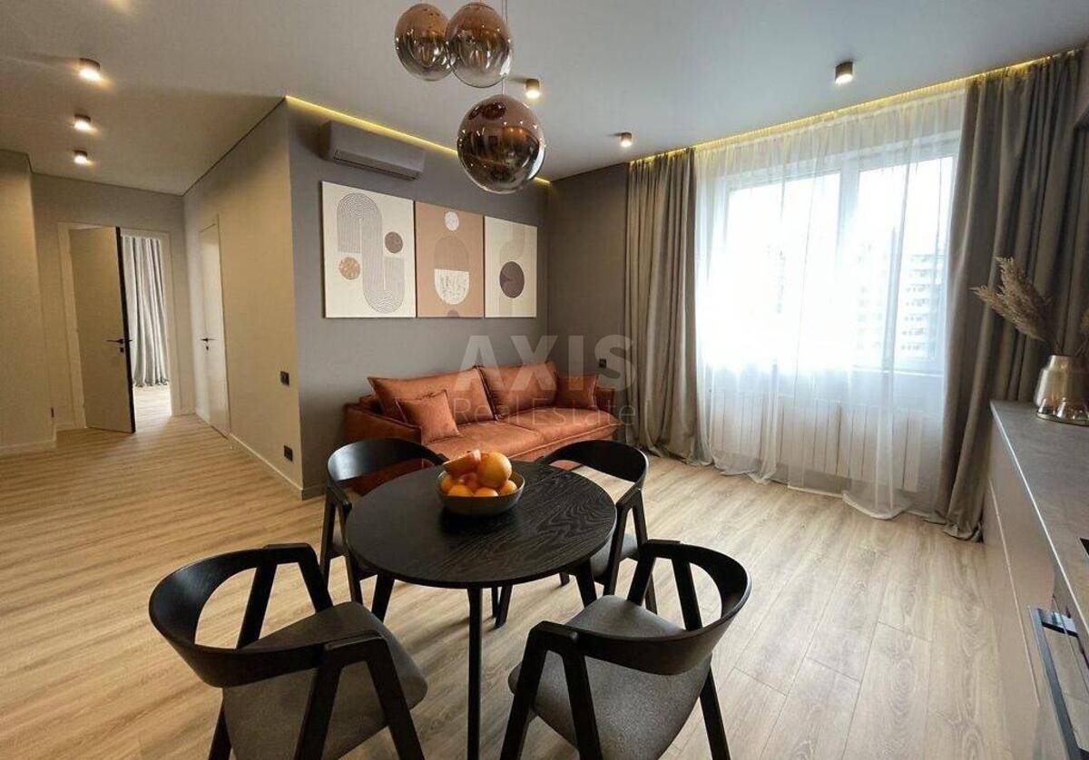 3k apartment vul. Dragomyrova Myhajla 14А0