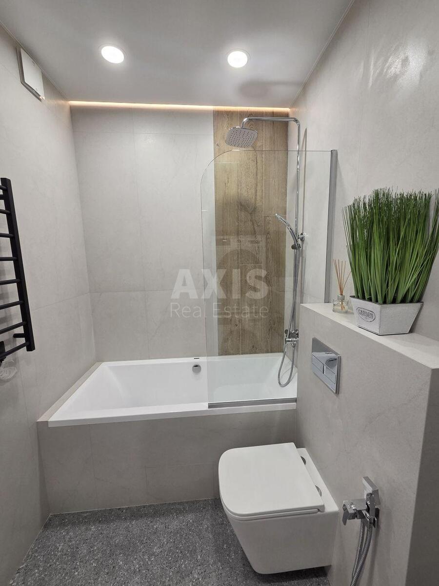 2k apartment vul. Vsevoloda Zmijenka 15/236358710