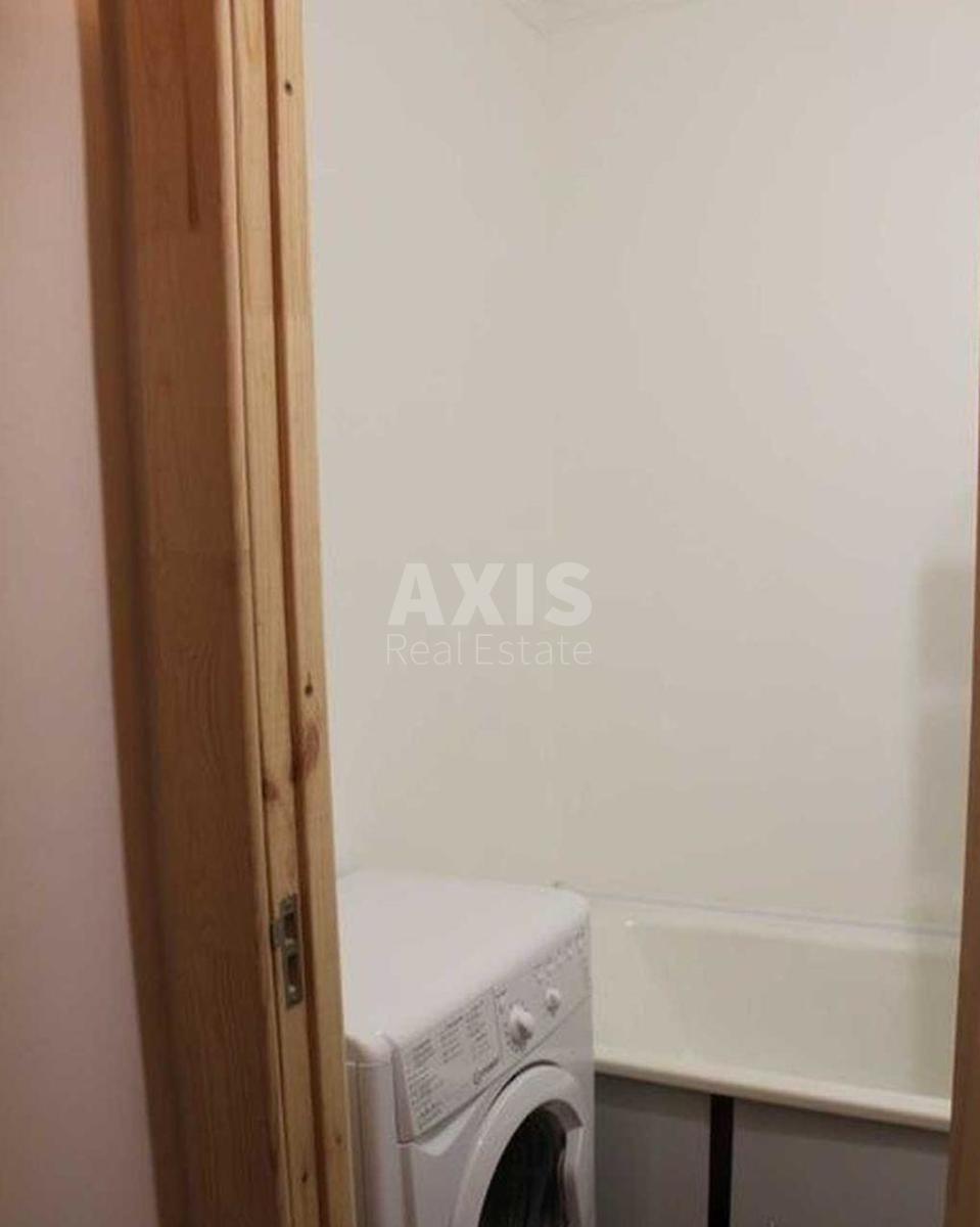 3k apartment vul. Vyshnjakivs'ka 125