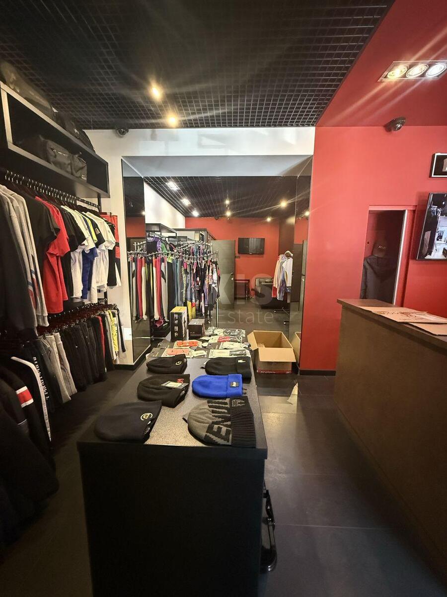 Trade object bul. Shevchenka Tarasa 44, 305m22