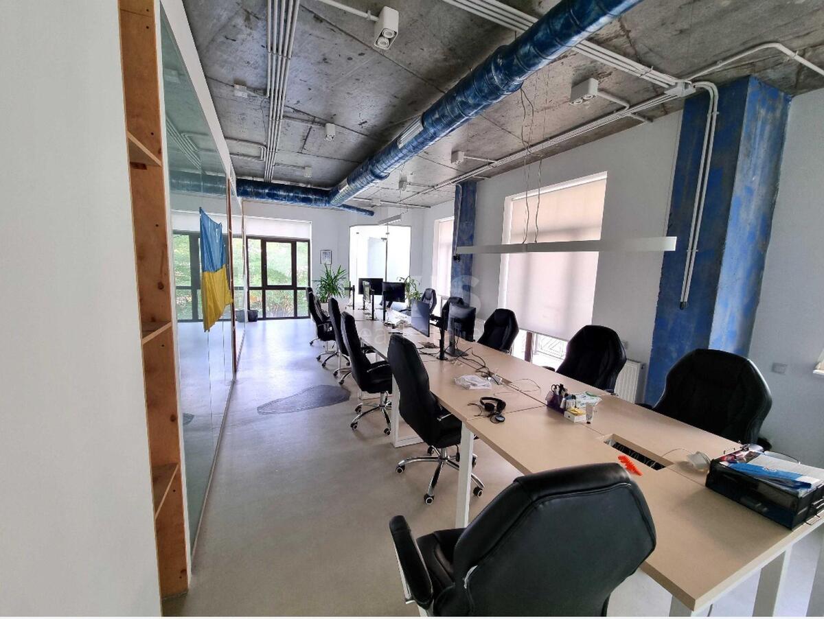 Office vul. Vozdvyzhens'ka 51А, 130m2585421