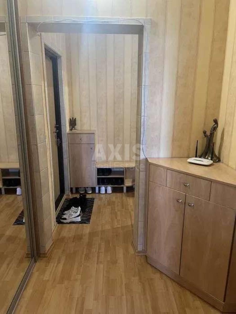 2k apartment vul. Rudenko Larysy 21А7