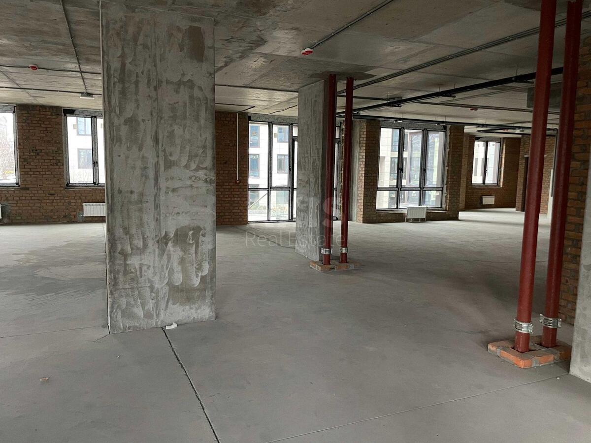 Office pr-t Peremogy 42А, 327m25