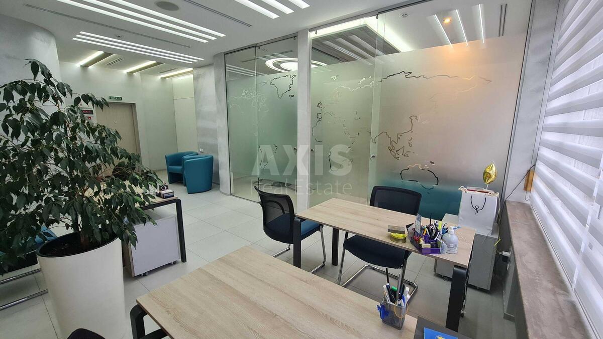 Office uzv. Klovs'kyj 7А, 56m25