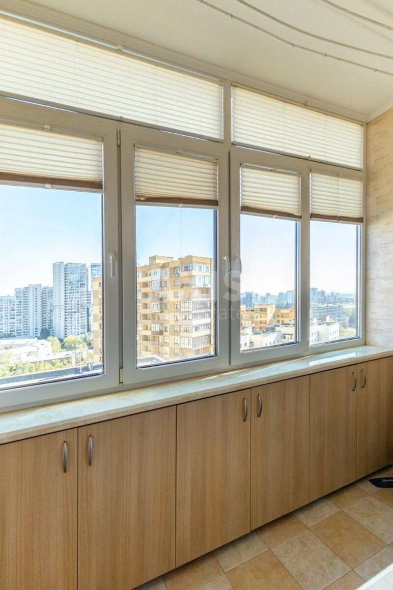 3k apartment vul. Jevgena Konoval'cja 36В9