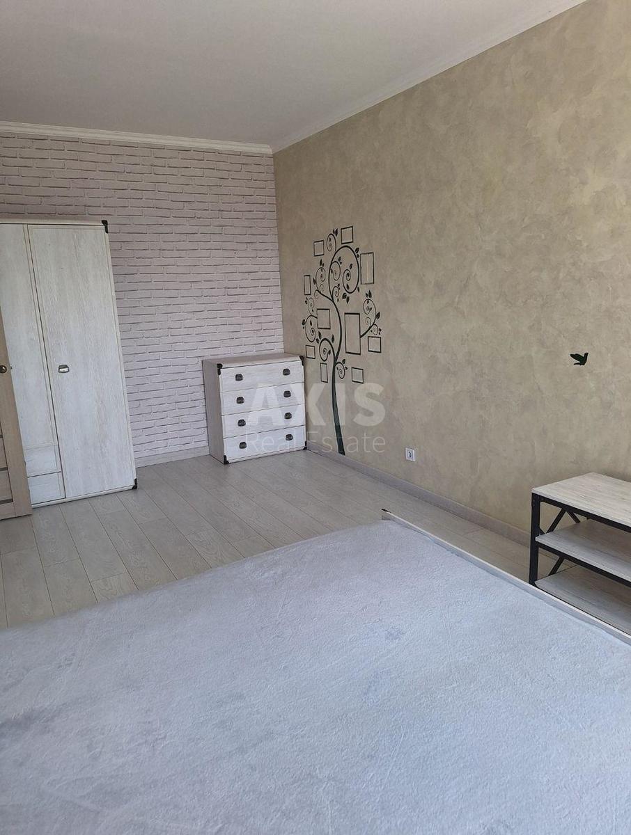 1k apartment vul. Myloslavs'ka 22