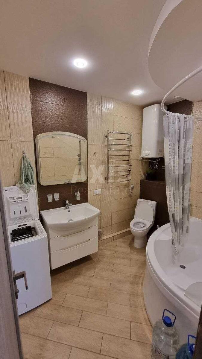 2к квартира ул. Ревуцкого 91