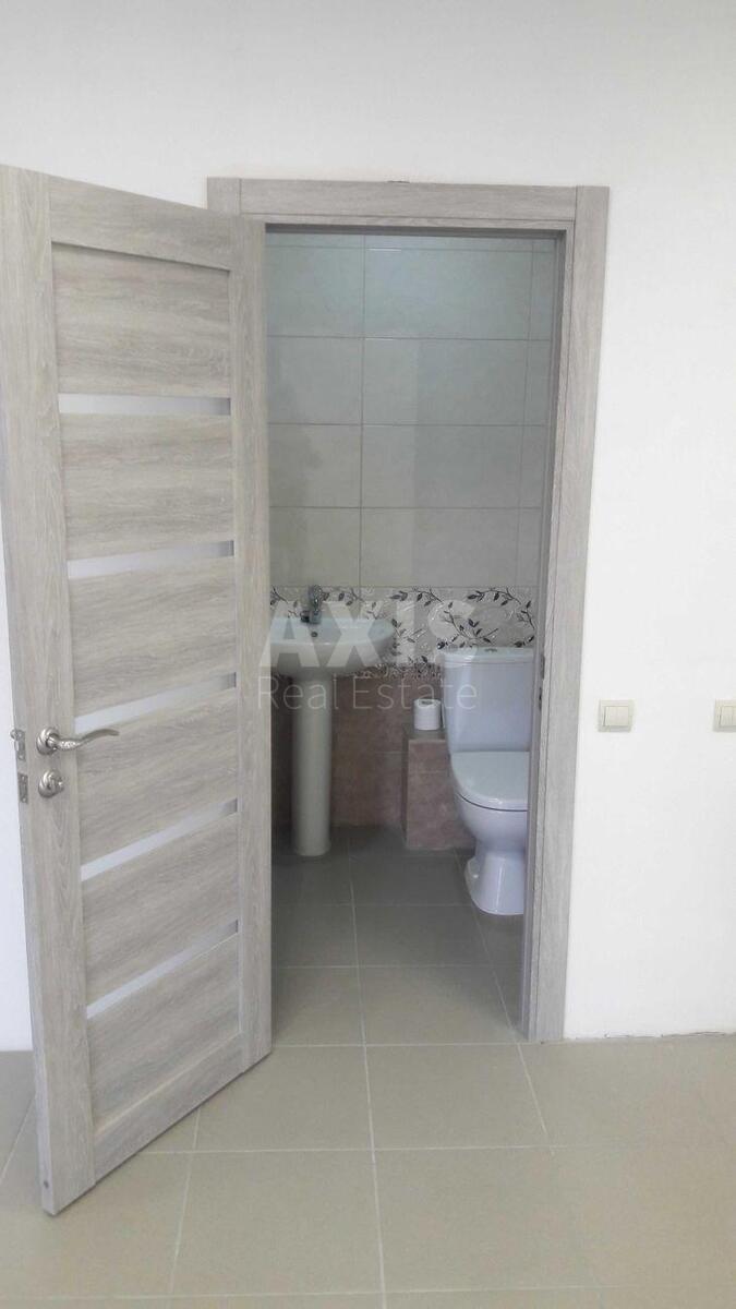 Trade object pr-t Komarova Kosmonavta 46В, 49m2554577