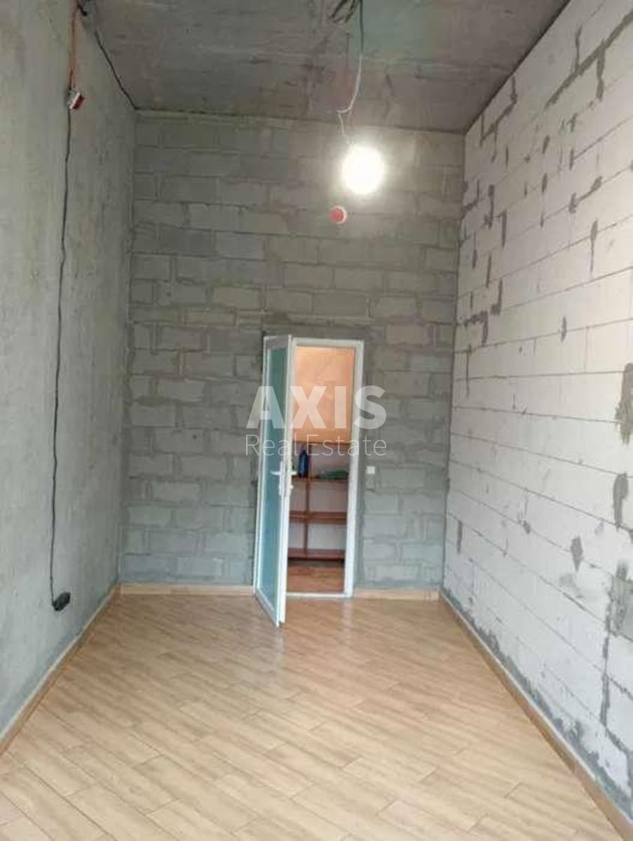 Service object prov. Lysogirs'kyj 20, 70m2339240