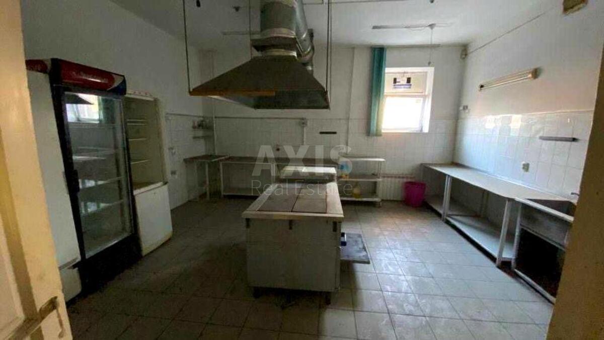 Объект торговли пр-т Леонида Каденюка 15, 301м2614377