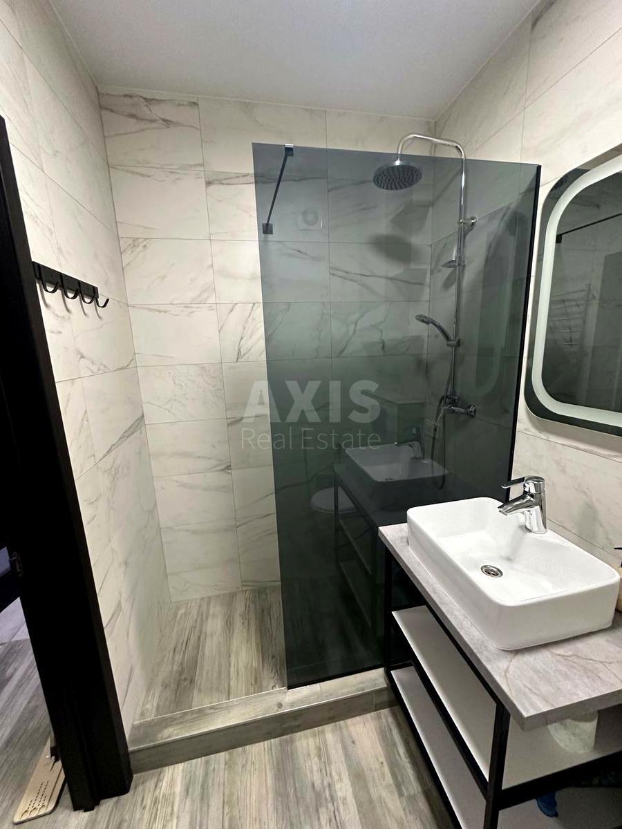 2k apartment vul. Sverstjuka Jevgena 4610124