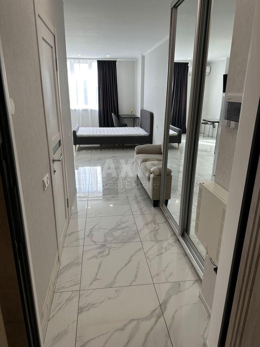 1k apartment pr-t Bazhana Mykoly 175
