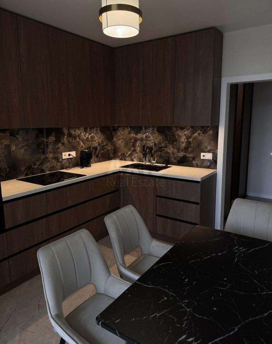 1k apartment vul. Kravchenka Mykoly 24