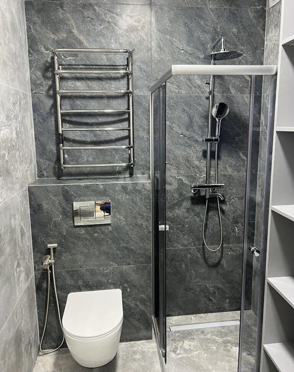 2k apartment vul. Myhajla Maksymovycha 243