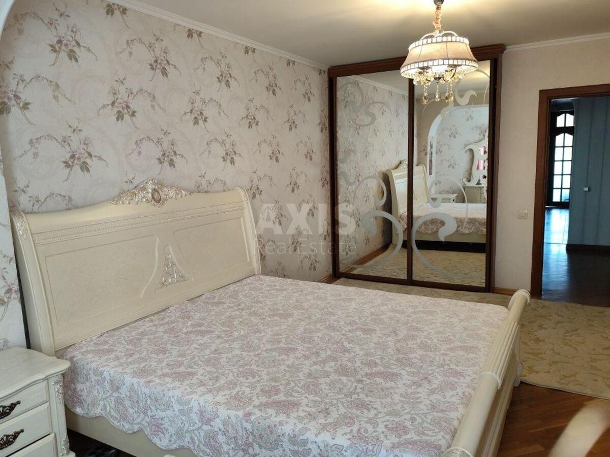 3к квартира пр-т Героев Сталинграда 24А5808413