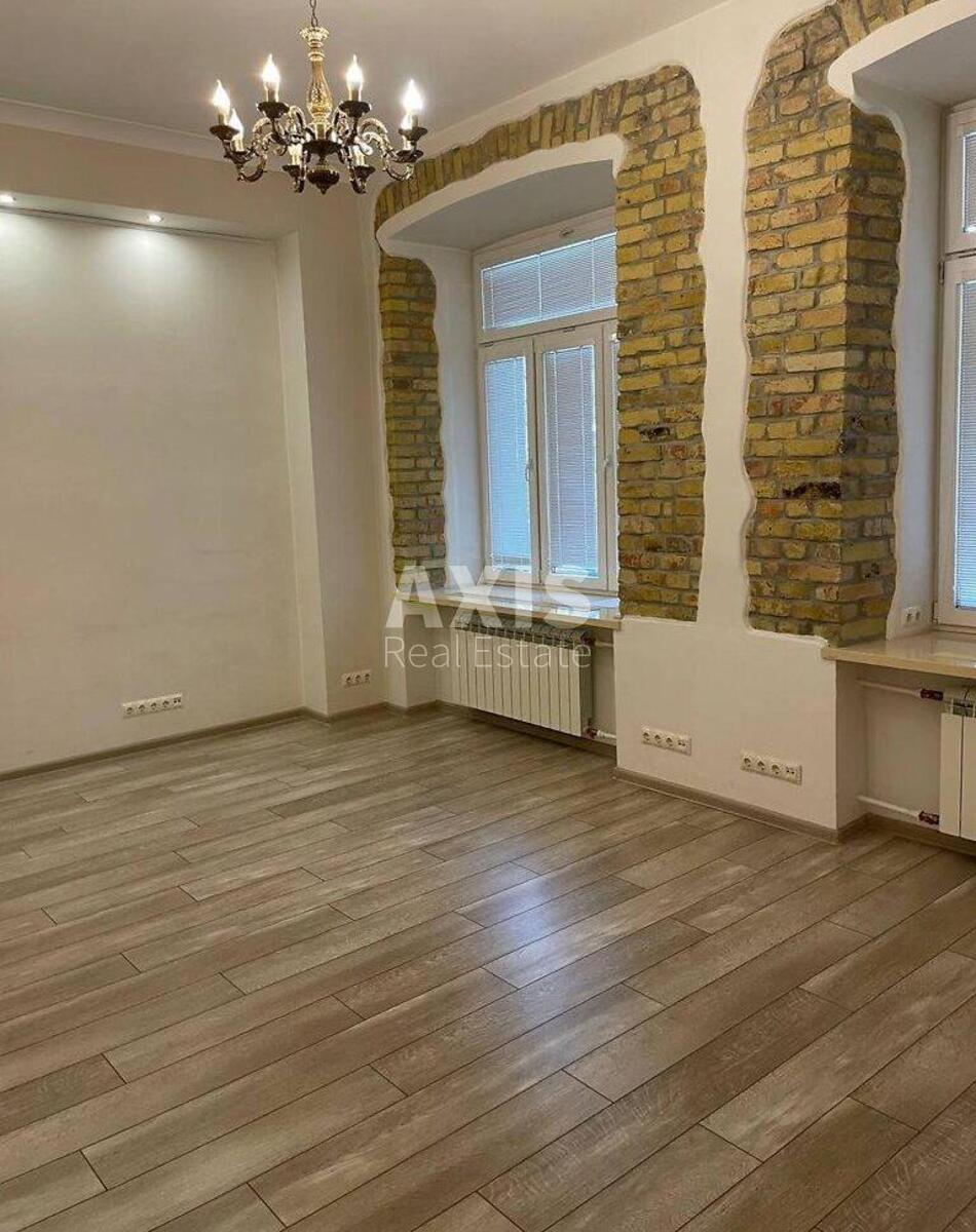 4k apartment uzv. Krutyj 5578644
