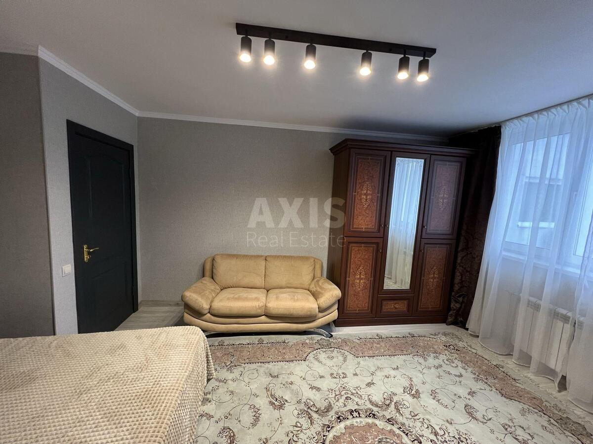 1k apartment vul. Urlivs'ka 233