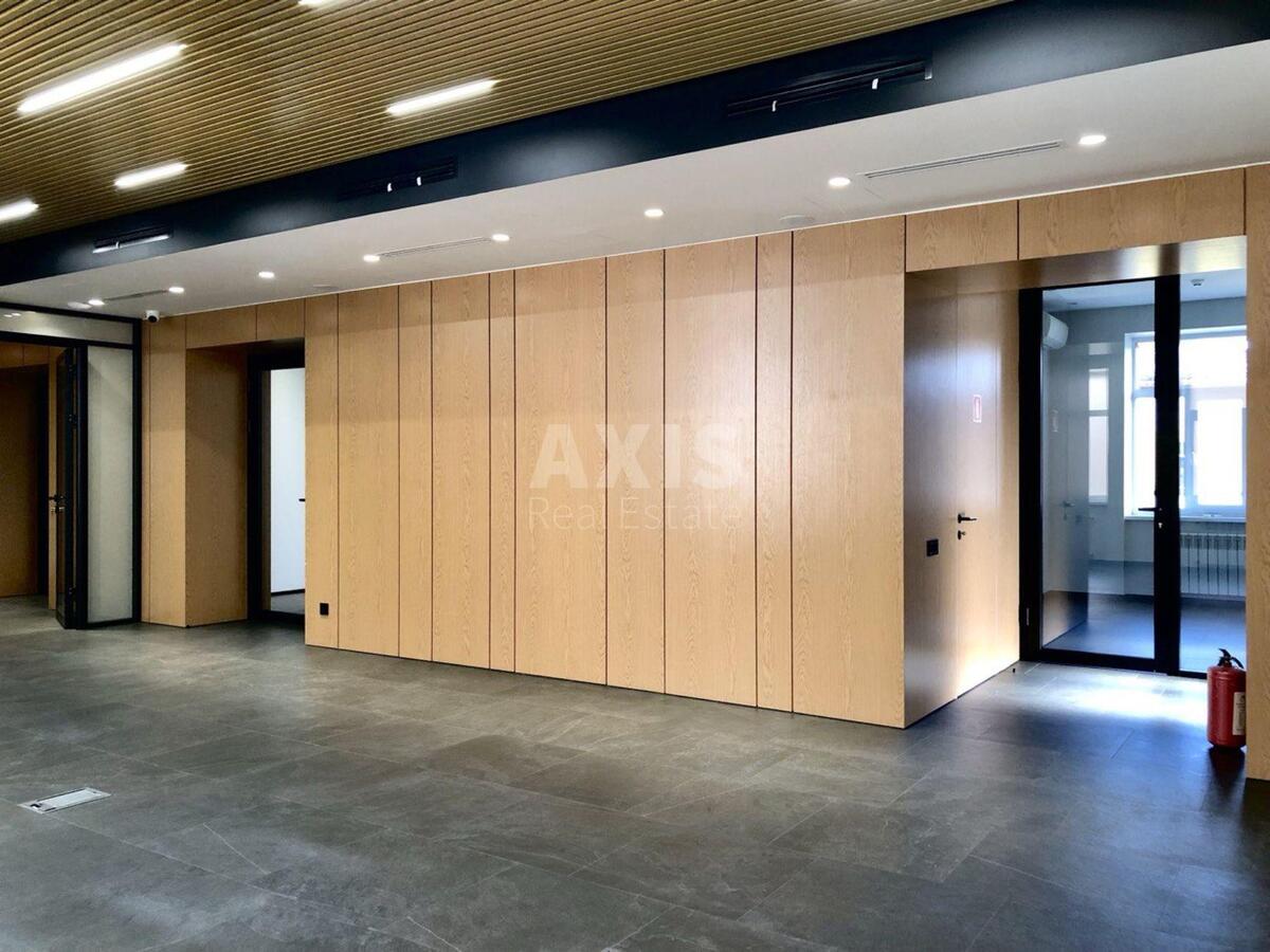 Office prov. Kutuzova 3, 230m26