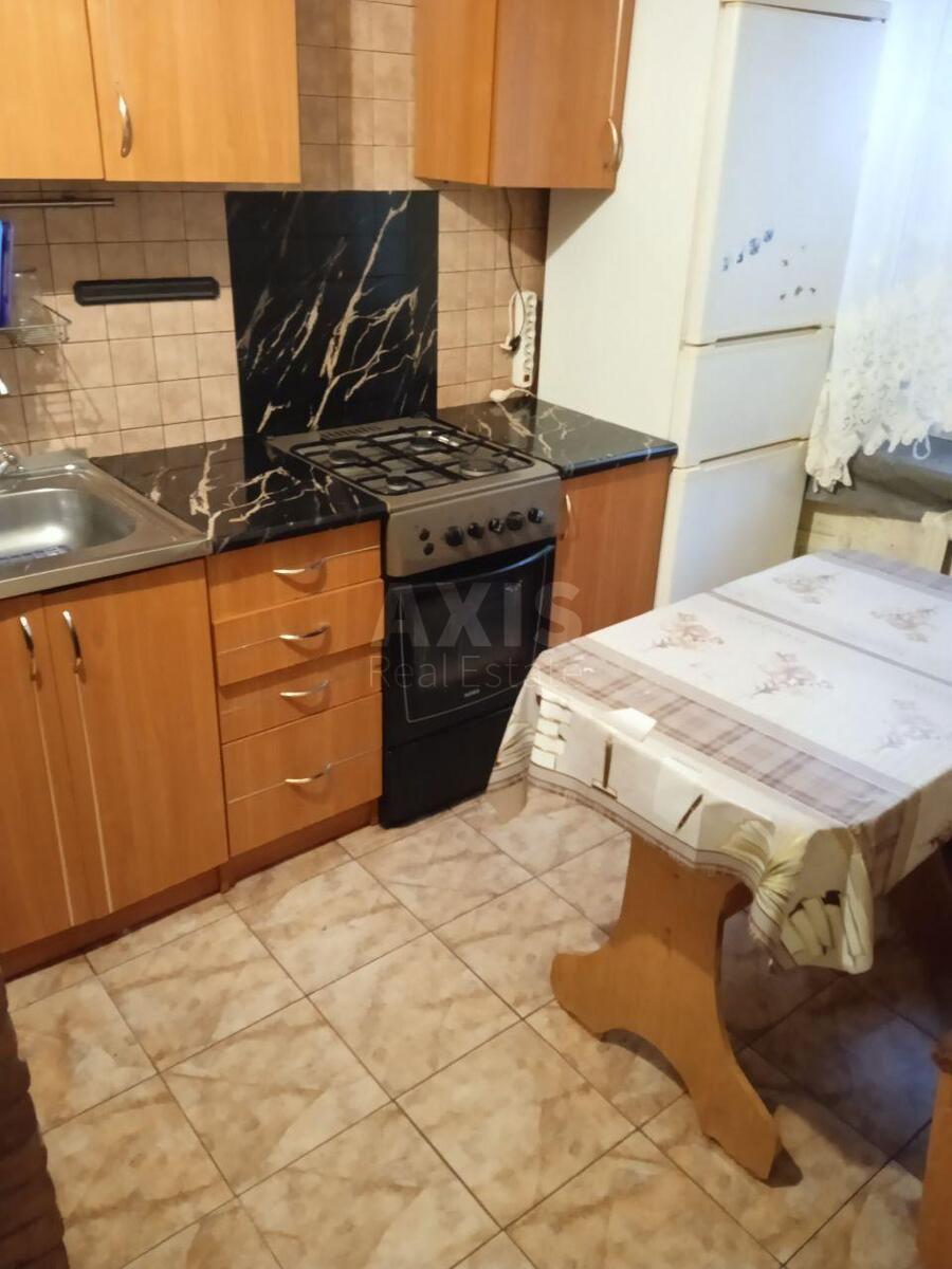 2к квартира бул. Перова 221