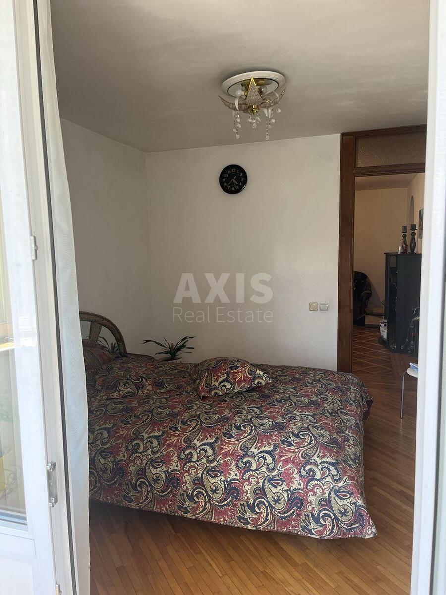 3k apartment vul. Ahmatovoi' Anny 3А576097