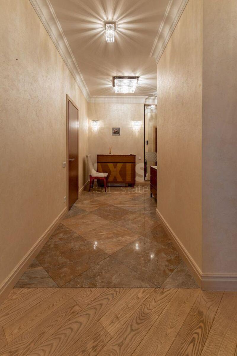 3k apartment vul. Jevgena Konoval'cja 36В6