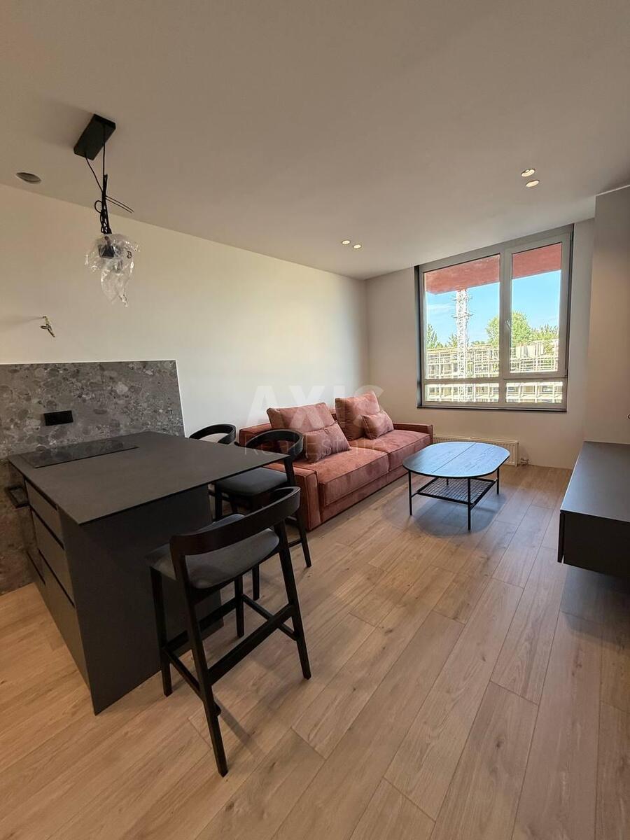 1k apartment vul. Saljutna 2Б2